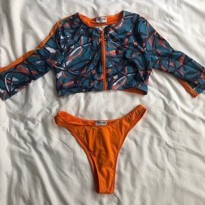 Half Sleeve Zip Up Surfer orange Bikini NWT - Medium